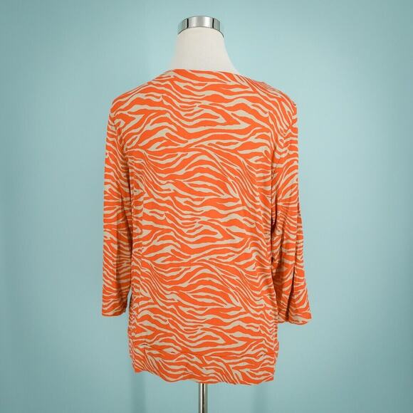 Chico's 2 Size Large L Orange Tan Zebra Animal Print Scoop 3/4 Sleeve Knit Top - Picture 2 of 7